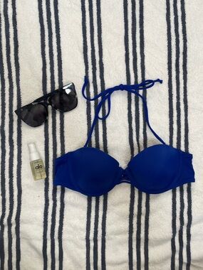 Victoria’s Secret I 34B (top)